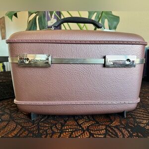 American Tourister case